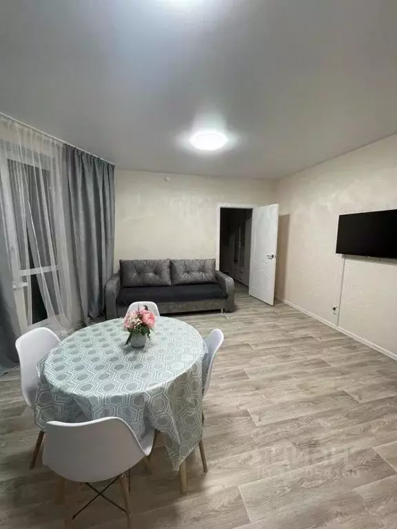 2-к кв. Татарстан, Набережные Челны ул. Академика Королева, 20Г (45.0 ... - Фото 1