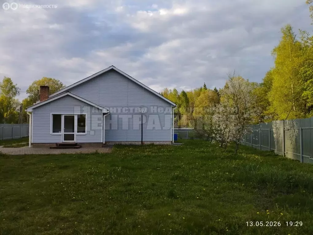 Дом в Смоленский муниципальный округ, деревня Новая Слобода (94 м) - Фото 1