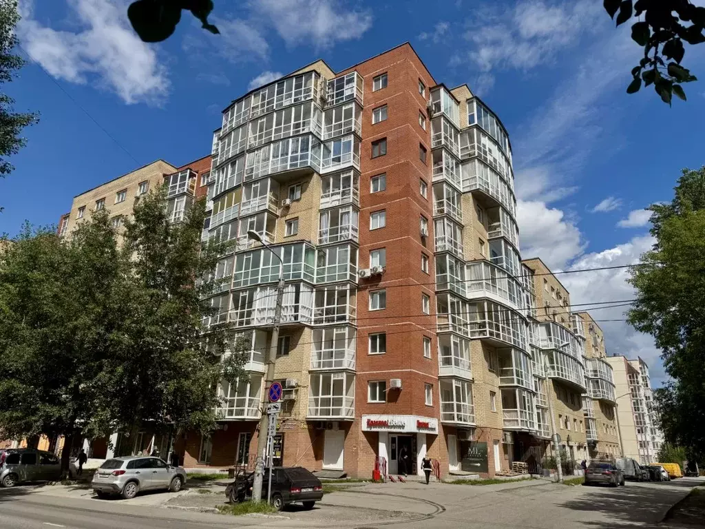 3-к кв. Пермский край, Пермь ул. Мильчакова, 11 (106.1 м) - Фото 0