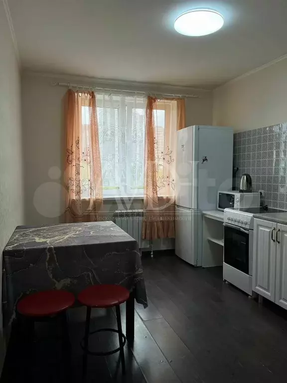 1-к. квартира, 42 м, 4/19 эт. - Фото 0