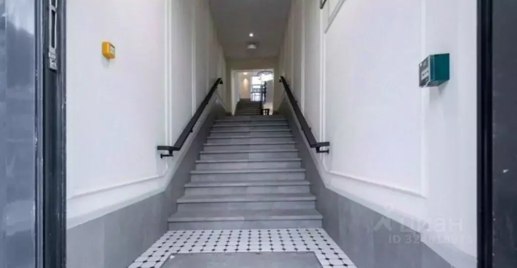 Офис в Санкт-Петербург Кантемировская ул., 11Р (1023 м) - Фото 1