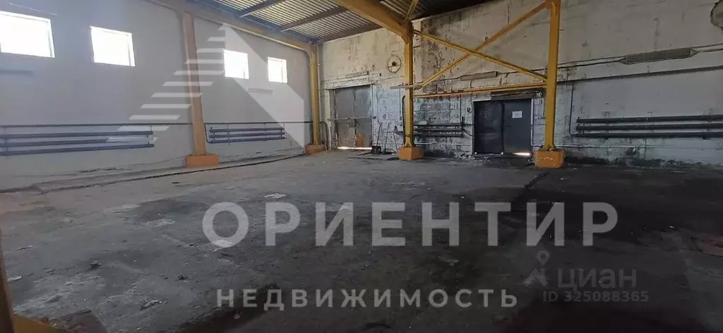 Склад в Свердловская область, Среднеуральск ул. Ленина, 1 (500 м) - Фото 1