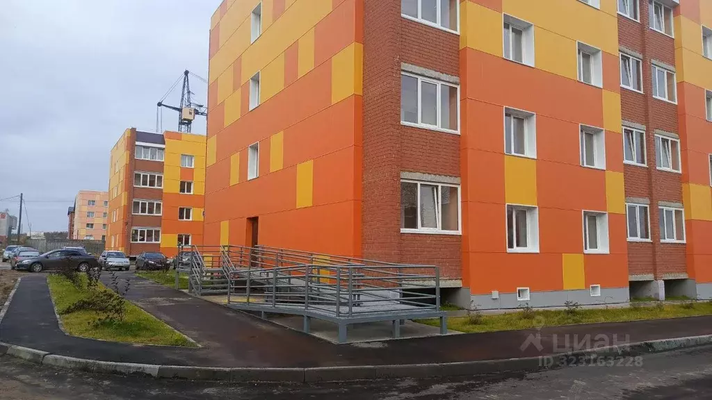 Помещение свободного назначения в Коми, Сыктывкар ул. Панева, 4 (54 м) - Фото 1