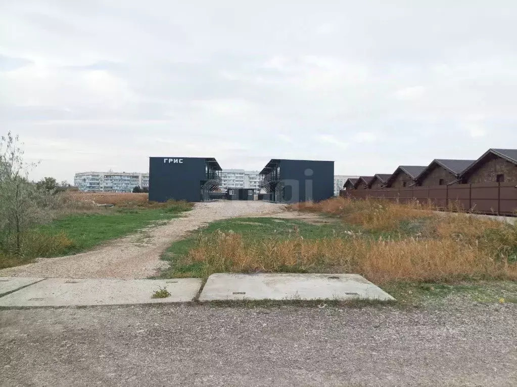 Участок в Крым, Феодосия ул. Весенняя (10.0 сот.) - Фото 1