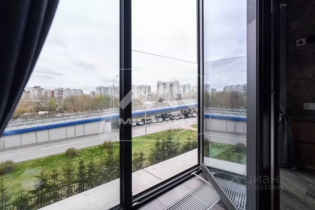 1-к кв. Санкт-Петербург наб. Макарова, 60 (36.3 м) - Фото 1