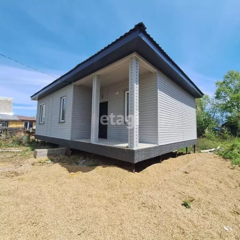 Дом в Сахалинская область, Южно-Сахалинск ул. Имени 1905 года (80 м) - Фото 1