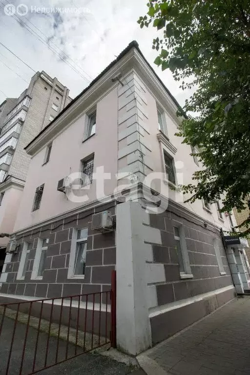 3-комнатная квартира: Красноярск, улица Декабристов, 6 (73.2 м) - Фото 0