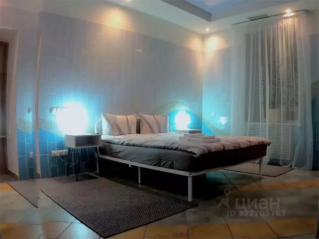 Комната Тюменская область, Тюмень ул. Володарского, 22 - Фото 1