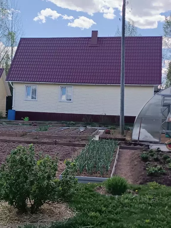 Дом в Ленинградская область, Киришский район, Будогощское городское ... - Фото 1