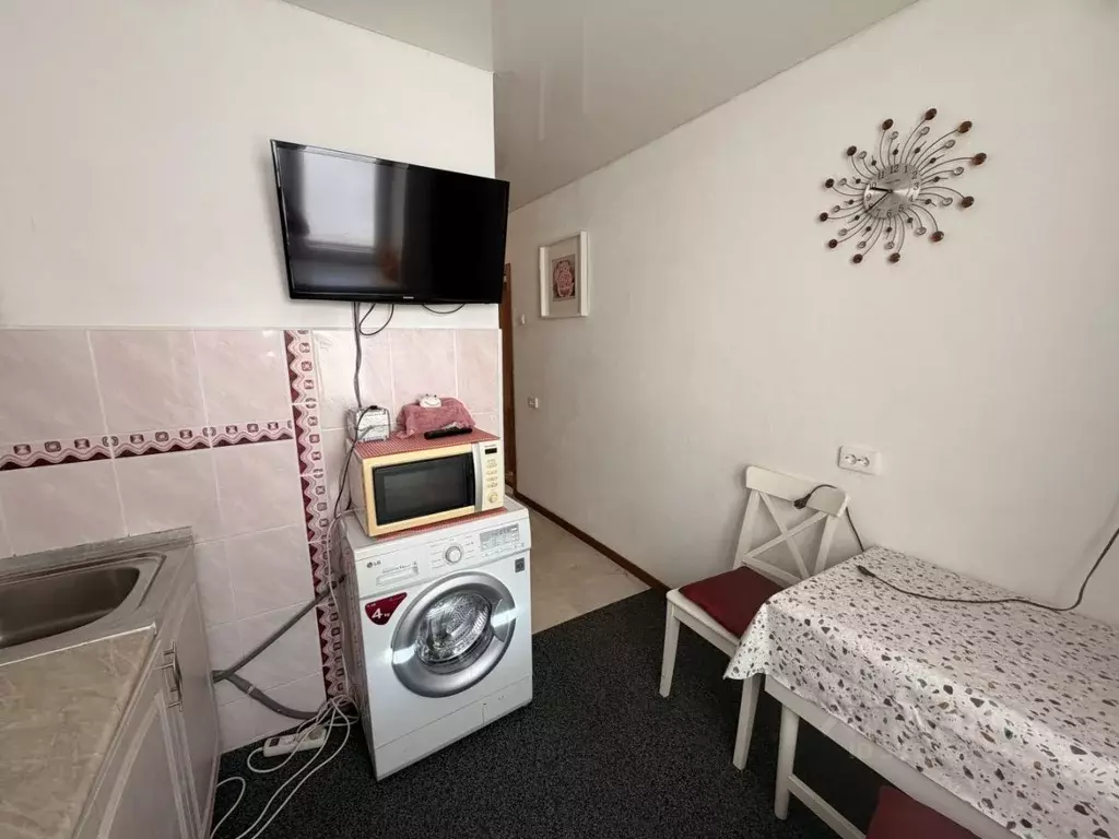 2-к кв. Московская область, Королев Первомайский мкр, Учительская ул., ... - Фото 2