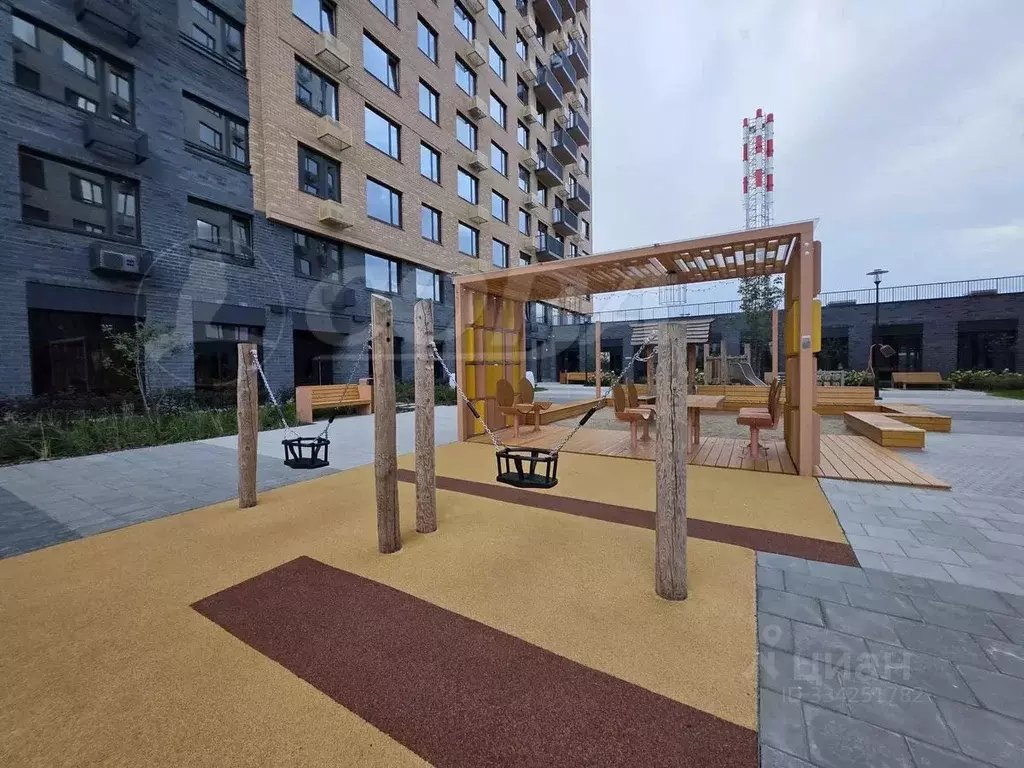 2-к кв. Тюменская область, Тюмень ул. Новоселов, 104 (58.5 м) - Фото 2
