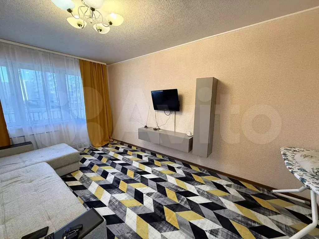 1-к. квартира, 51 м, 2/17 эт. - Фото 1