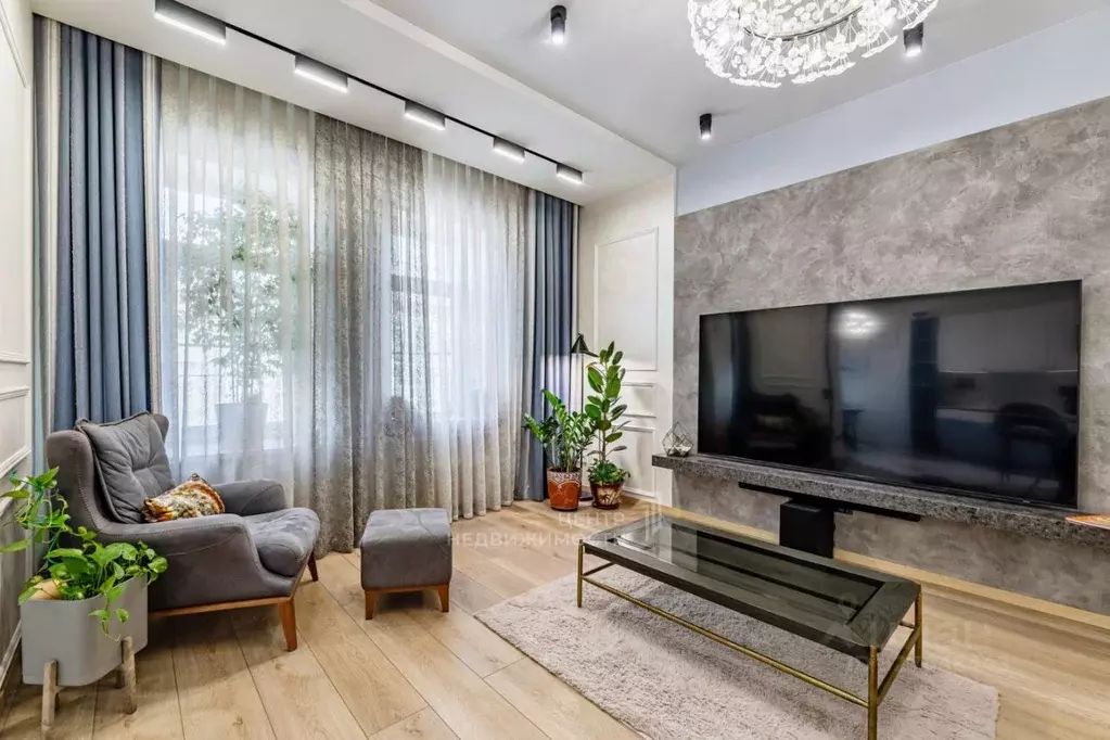 4-к кв. Татарстан, Казань ул. Лобачевского, 10А (134.5 м) - Фото 1