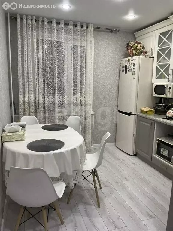 2-комнатная квартира: Новый Уренгой, район Северная Жилая Часть, ... - Фото 1