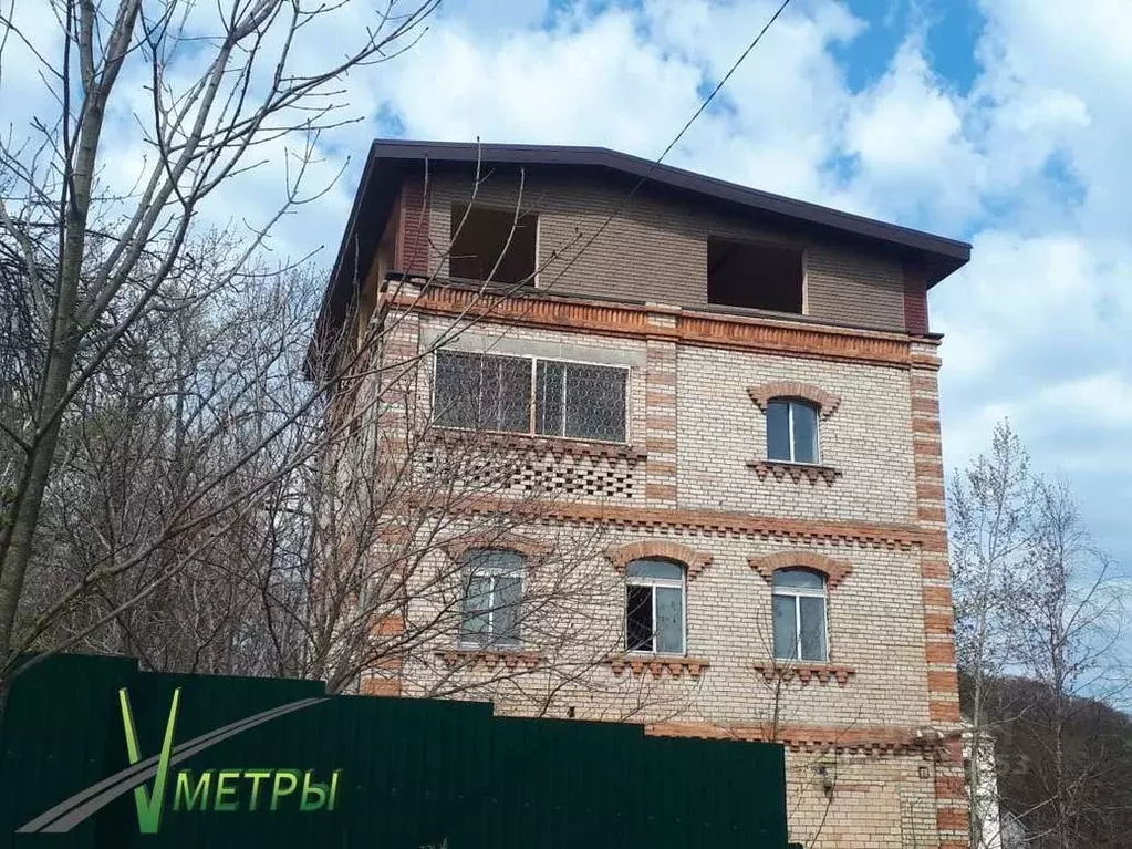 Дом в Приморский край, Владивосток Большекаменская ул., 1 (360 м) - Фото 0