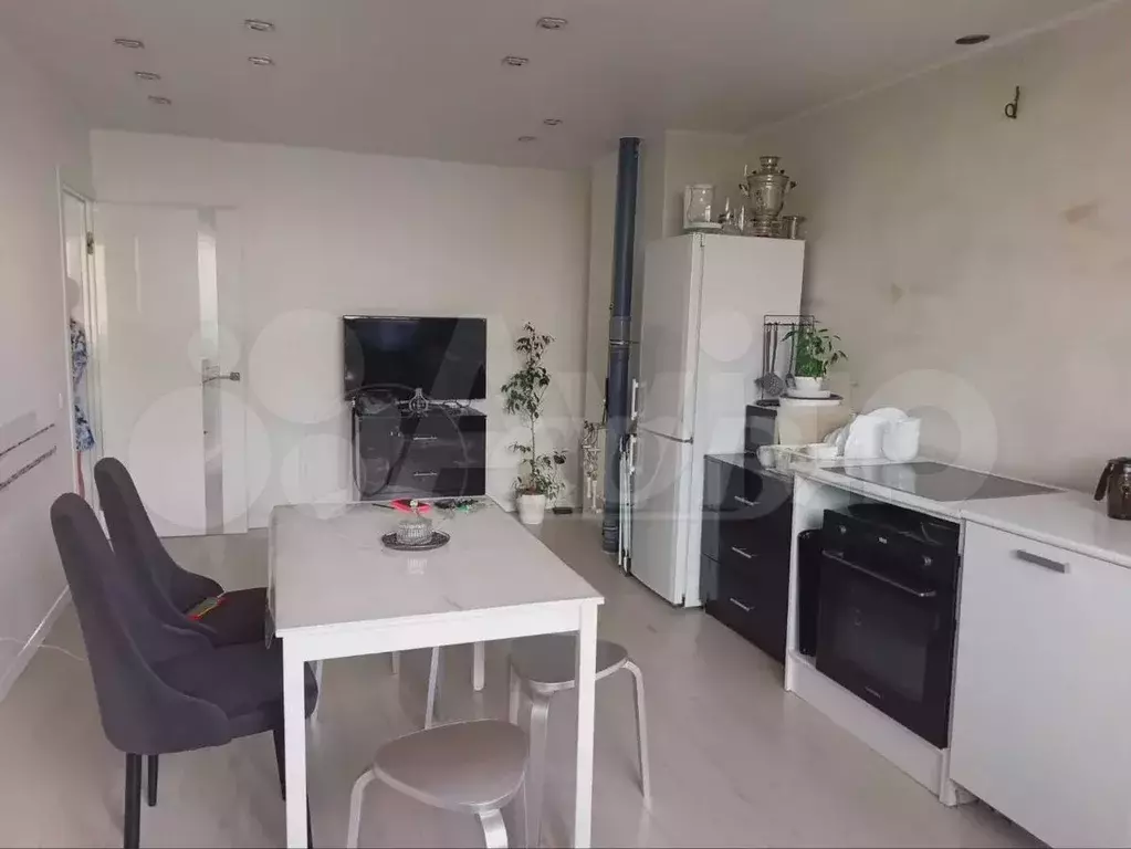 3-к. квартира, 90 м, 6/14 эт. - Фото 1