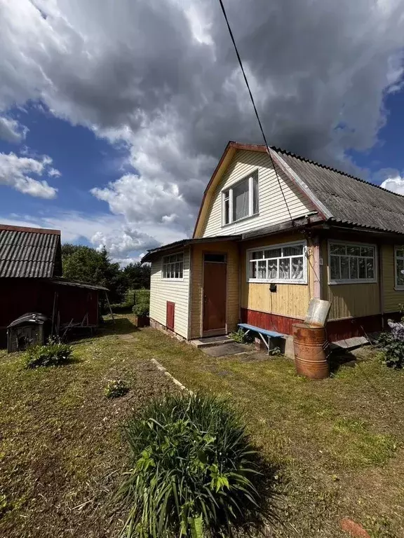 Дом в Ленинградская область, Волховский район, Колчановское с/пос, д. ... - Фото 1