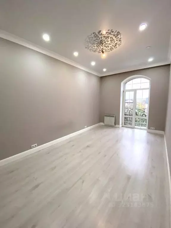 3-к кв. Вологодская область, Вологда Одесская ул., 8 (120.5 м) - Фото 1