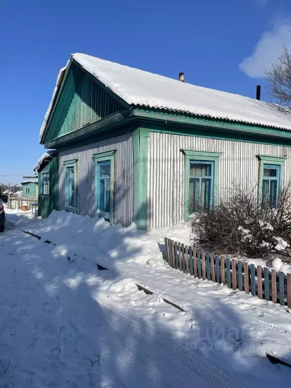 Дом в Амурская область, Октябрьский муниципальный округ, с. ... - Фото 1