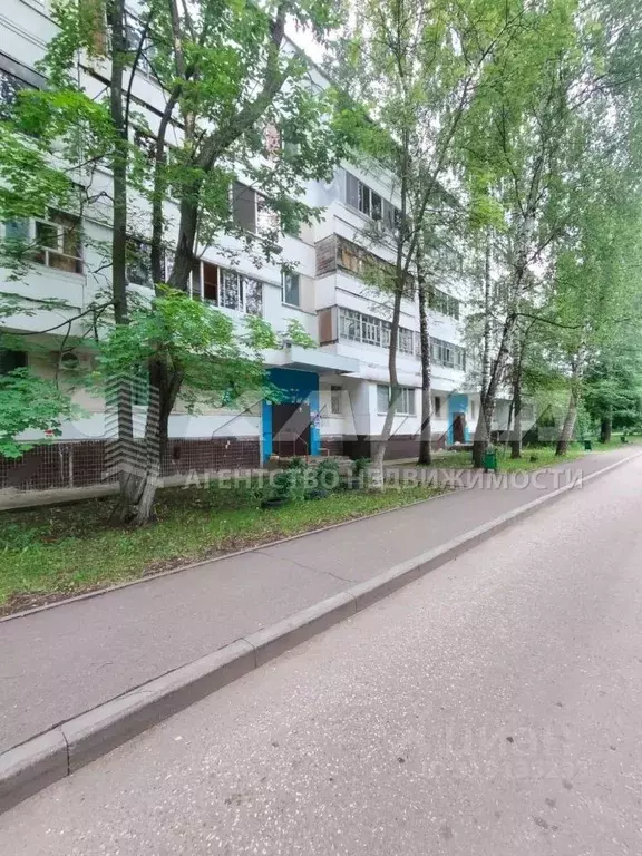1-к кв. Татарстан, Набережные Челны бул. Энтузиастов, 8 (28.0 м) - Фото 0