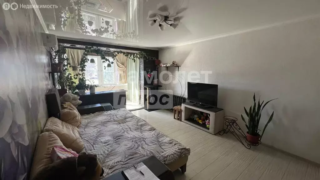 2-комнатная квартира: Туапсе, улица Карла Маркса, 1 (45.7 м) - Фото 1