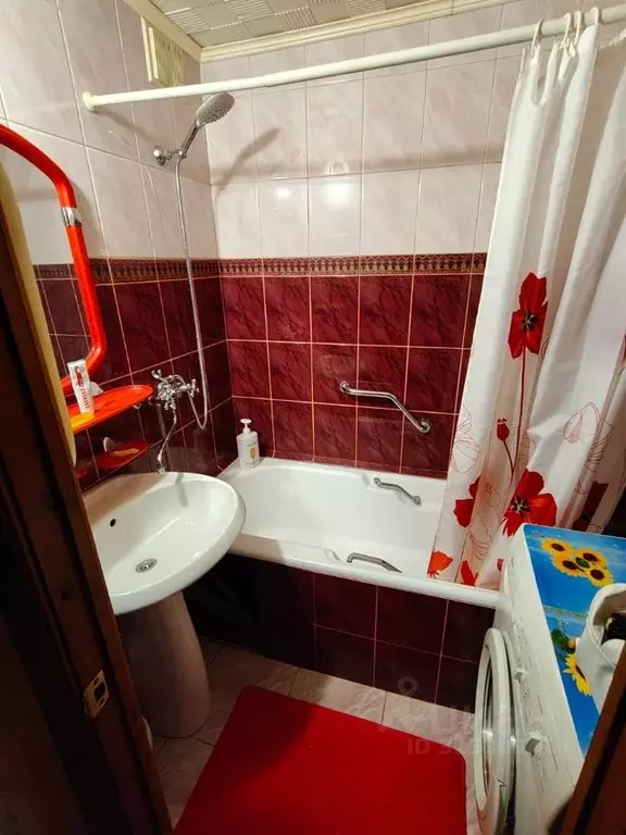 2-к кв. Псковская область, Псков Печорская ул., 5 (54.0 м) - Фото 1