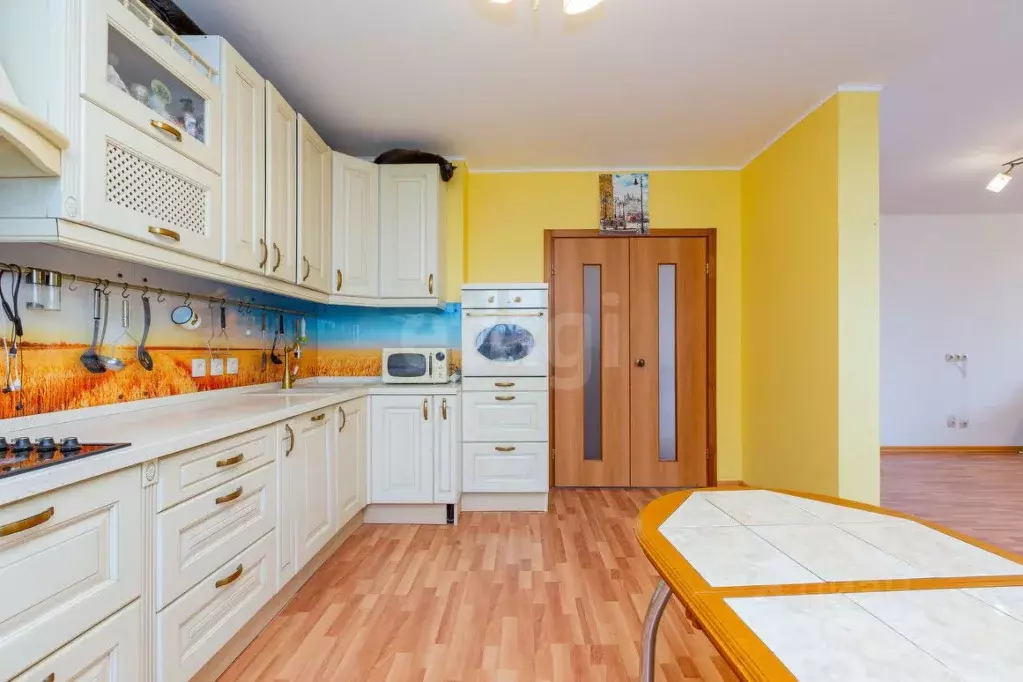 3-к кв. Свердловская область, Екатеринбург ул. Индустрии, 104 (96.6 м) - Фото 2