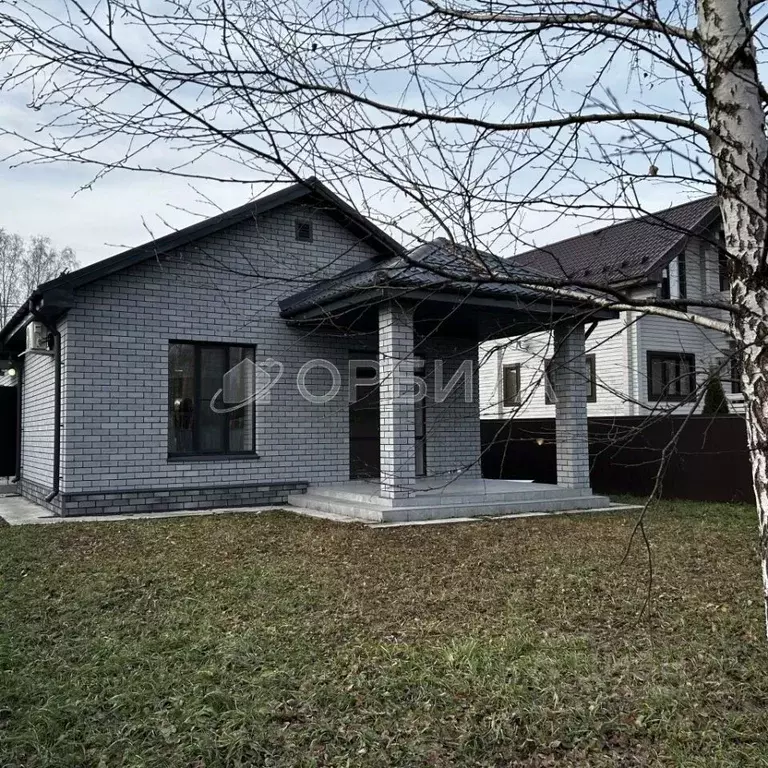 Дом в Тюменская область, Исетский муниципальный округ, д. Решетникова  ... - Фото 1