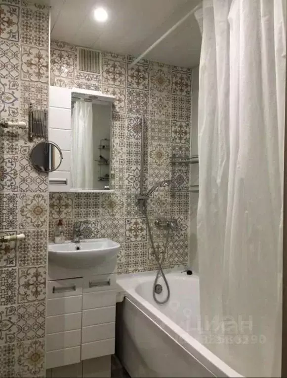 Комната Москва ул. Каховка, 9Б (16.0 м) - Фото 1