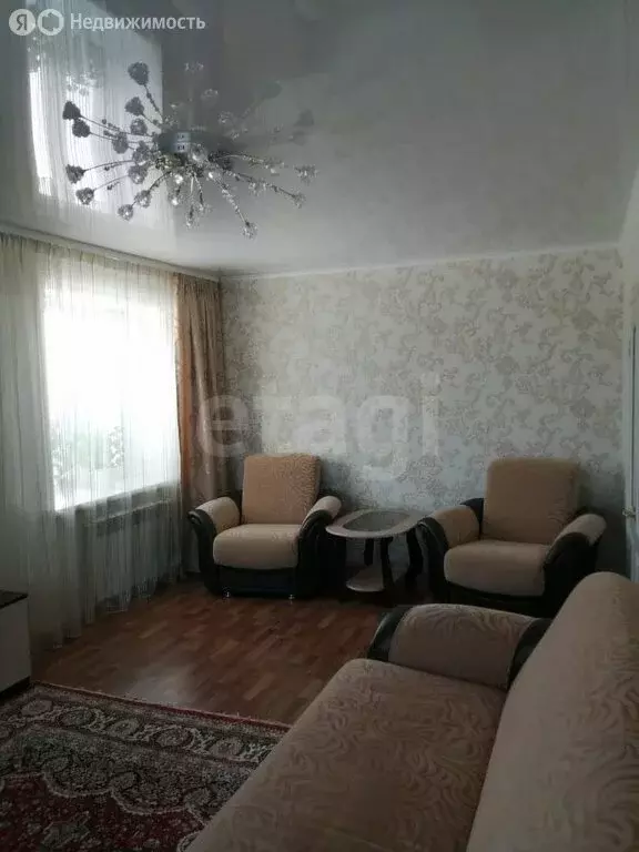 4-комнатная квартира: Райчихинск, Пионерская улица, 64А (73 м) - Фото 0