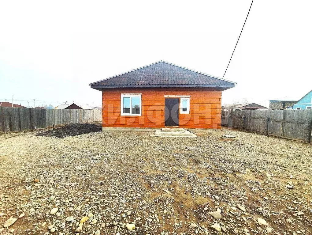 Дом в Хакасия, Абакан ул. Чапаева (90 м) - Фото 1