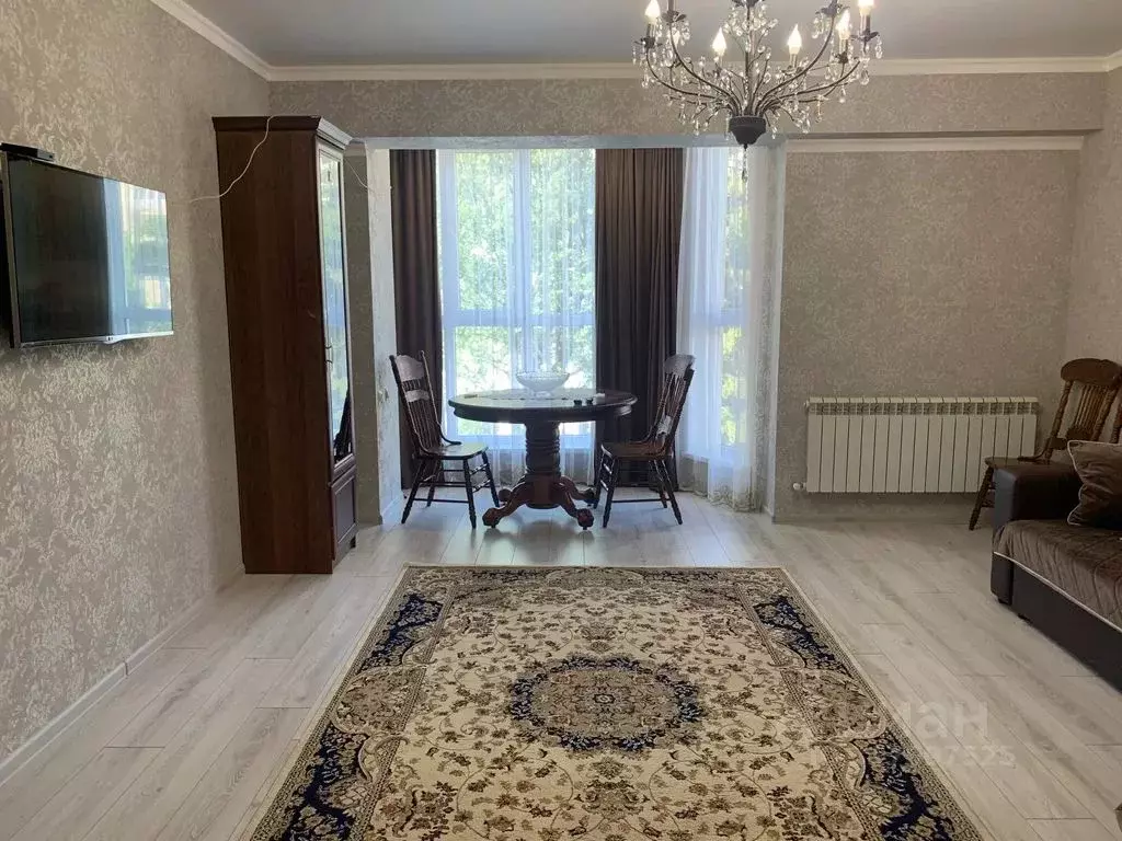 3-к кв. Ставропольский край, Кисловодск Коллективная ул., 11 (95.0 м) - Фото 0