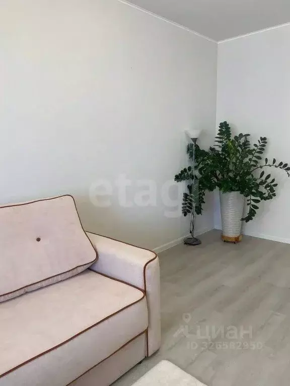 2-к кв. Свердловская область, Екатеринбург ул. Соболева, 19 (66.0 м) - Фото 1