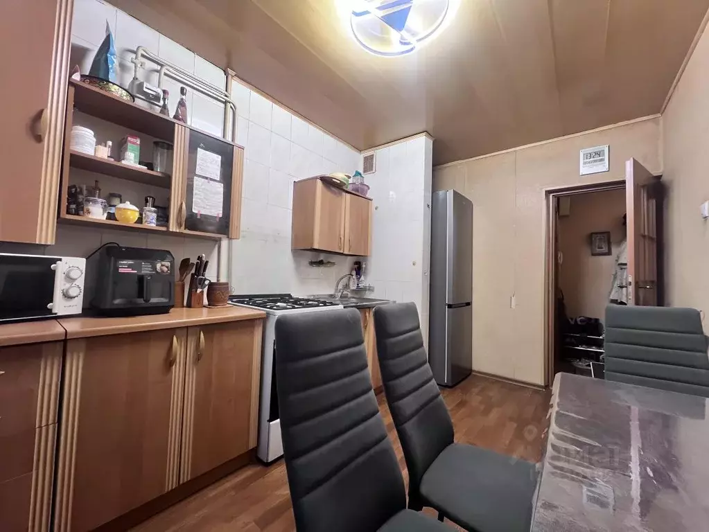 3-к кв. Крым, Симферополь ул. 60 лет Октября, 21 (62.1 м) - Фото 2