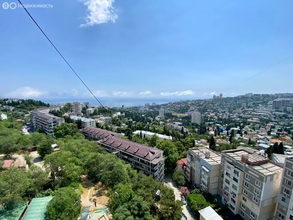 3-комнатная квартира: Ялта, улица Крупской, 21 (75 м) - Фото 1