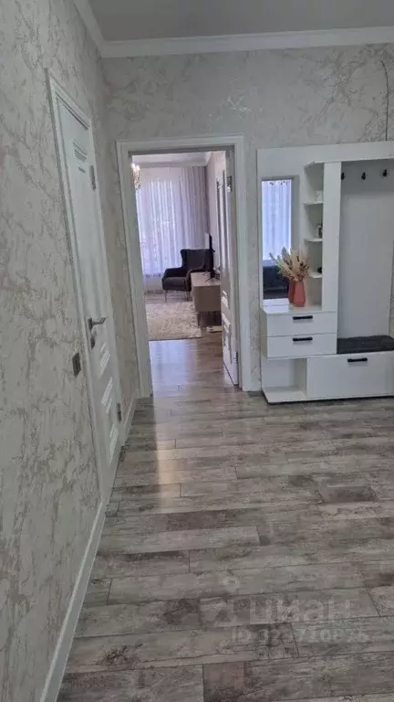 2-к кв. Кабардино-Балкария, Нальчик ул. Тлостанова, 32 (74.0 м) - Фото 1