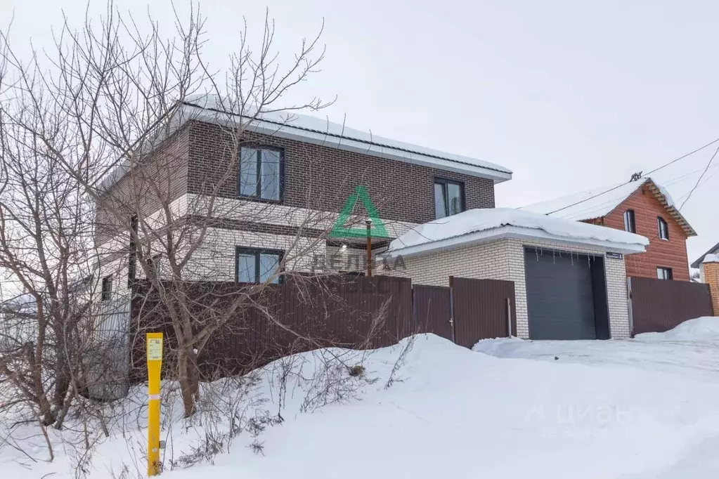 Коттедж в Башкортостан, Уфимский район, Юматовский сельсовет, с. ... - Фото 1