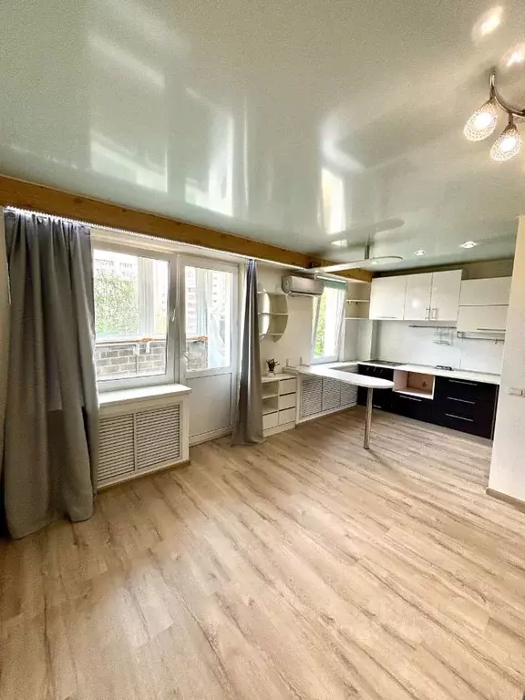 Студия Кировская область, Киров ул. Свободы, 158 (32.7 м) - Фото 2