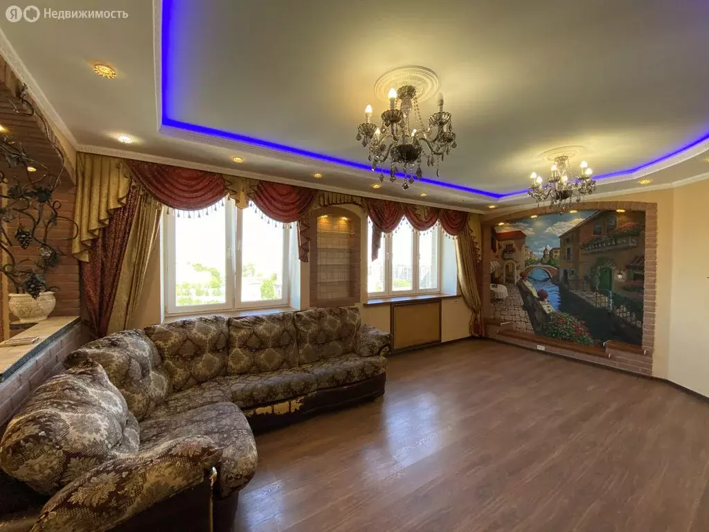 3-комнатная квартира: Киров, Октябрьский район, Преображенская улица, ... - Фото 1