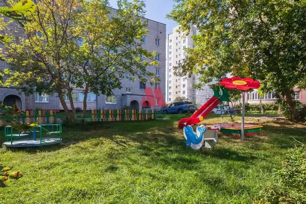2-к кв. Ярославская область, Ярославль Лебедевская ул., 24 (50.0 м) - Фото 0