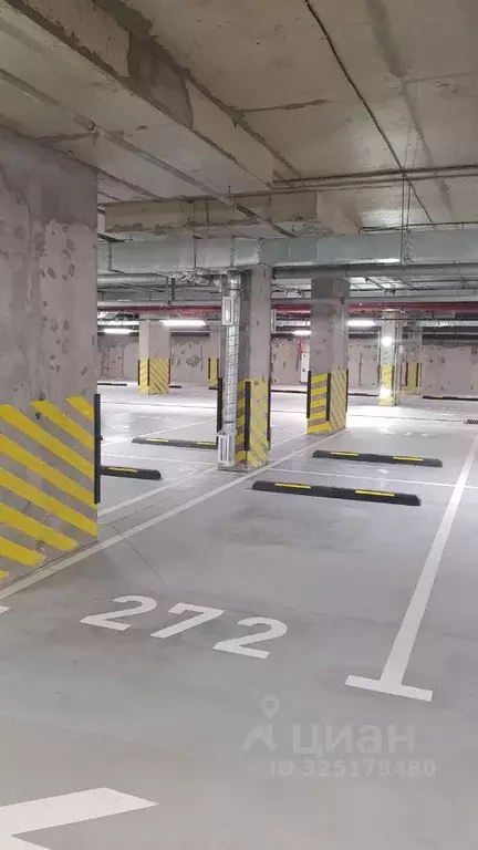 Гараж в Санкт-Петербург Лиговский просп., 242 (13 м) - Фото 0