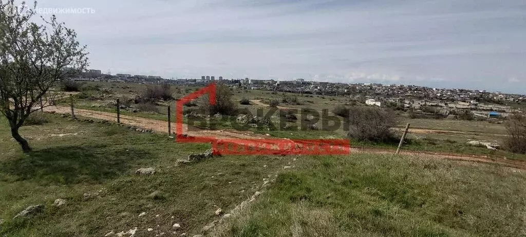 Участок в Севастополь, улица Лётчика Наумова, 18 (10 м) - Фото 0