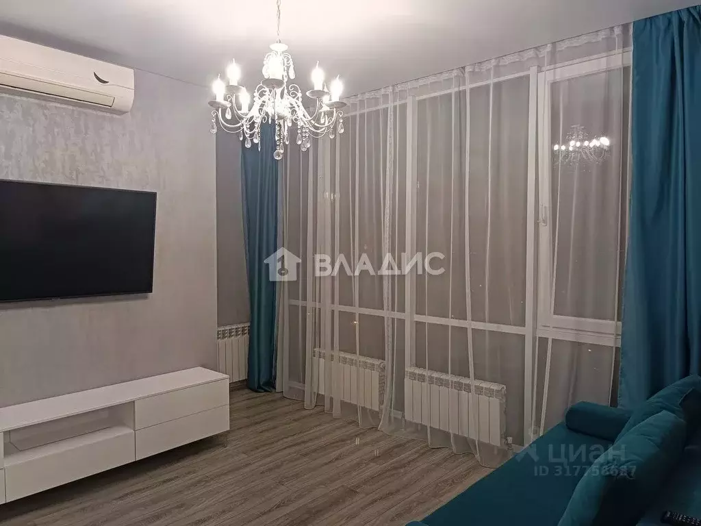 3-к кв. Белгородская область, Белгород ул. Шаландина, 4К1 (75.0 м) - Фото 0