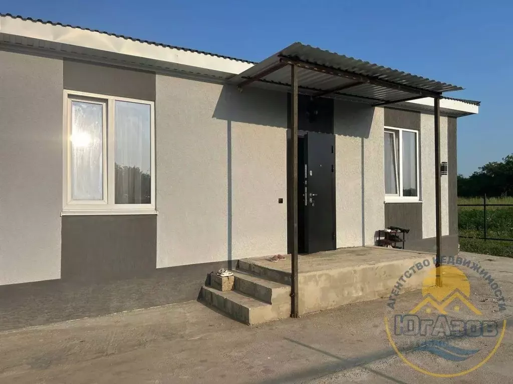 Дом в Краснодарский край, Темрюк А-289, 129-й км (90 м) - Фото 0