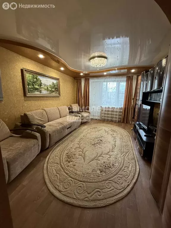 3-комнатная квартира: Кузнецк, улица Белинского, 9А (61 м) - Фото 0