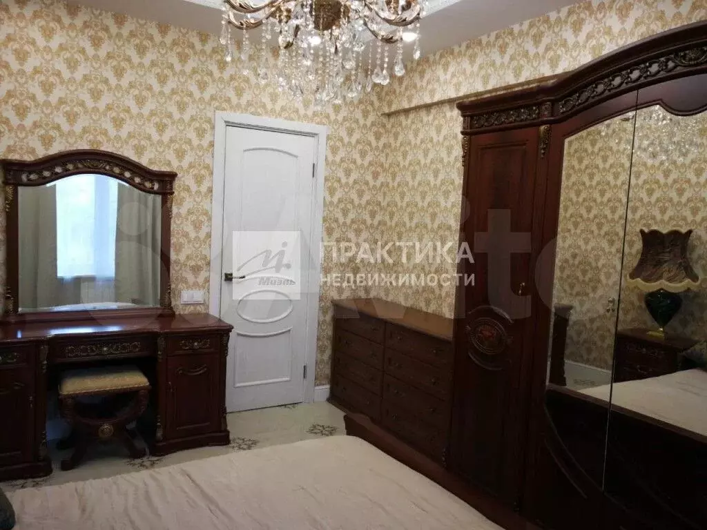 2-к. квартира, 70 м, 2/5 эт. - Фото 1