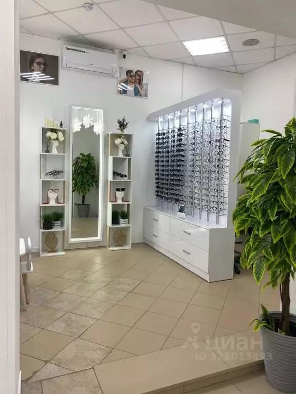 Торговая площадь в Москва 1-я Тверская-Ямская ул., 10 (95 м) - Фото 1