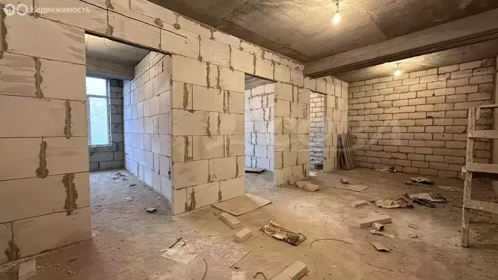 Квартира-студия: Махачкала, улица Генерала Омарова, 39 (90 м) - Фото 2