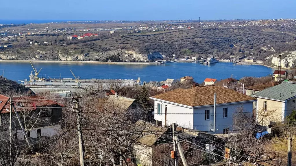 3-к кв. Севастополь ул. Генерала Жидилова, 11 (72.1 м) - Фото 2