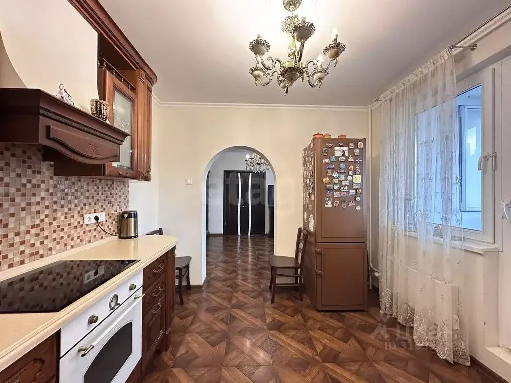 3-к кв. Москва, Москва, Московский г. ул. Бианки, 6к3 (102.0 м) - Фото 0
